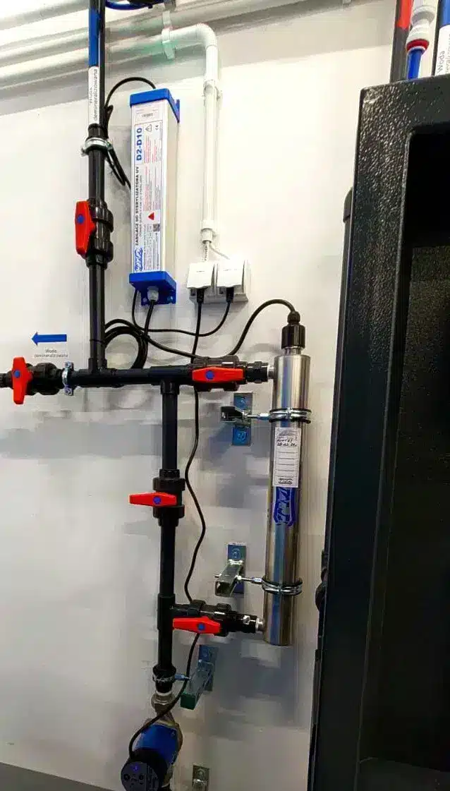 Dezynfekcja UV w produkcji wody demineralizowanej