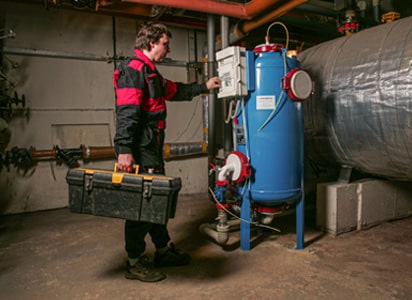 První instalace KEUV